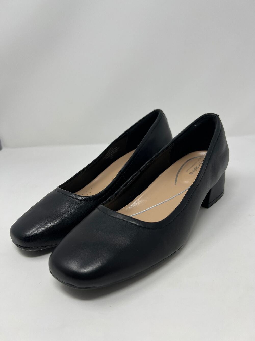 Easy Spirit Women's 6M Jain eFlex Black Suede Heels